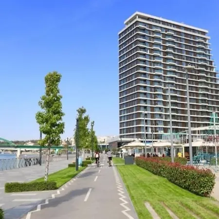 Na Vodi - Waterfront Iris Apartment Belgrade