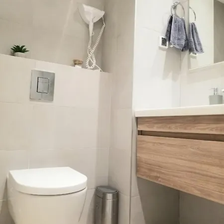 Na Vodi - Waterfront Iris Apartment